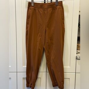 Lululemon Adapted State High-Rise Jogger Crop